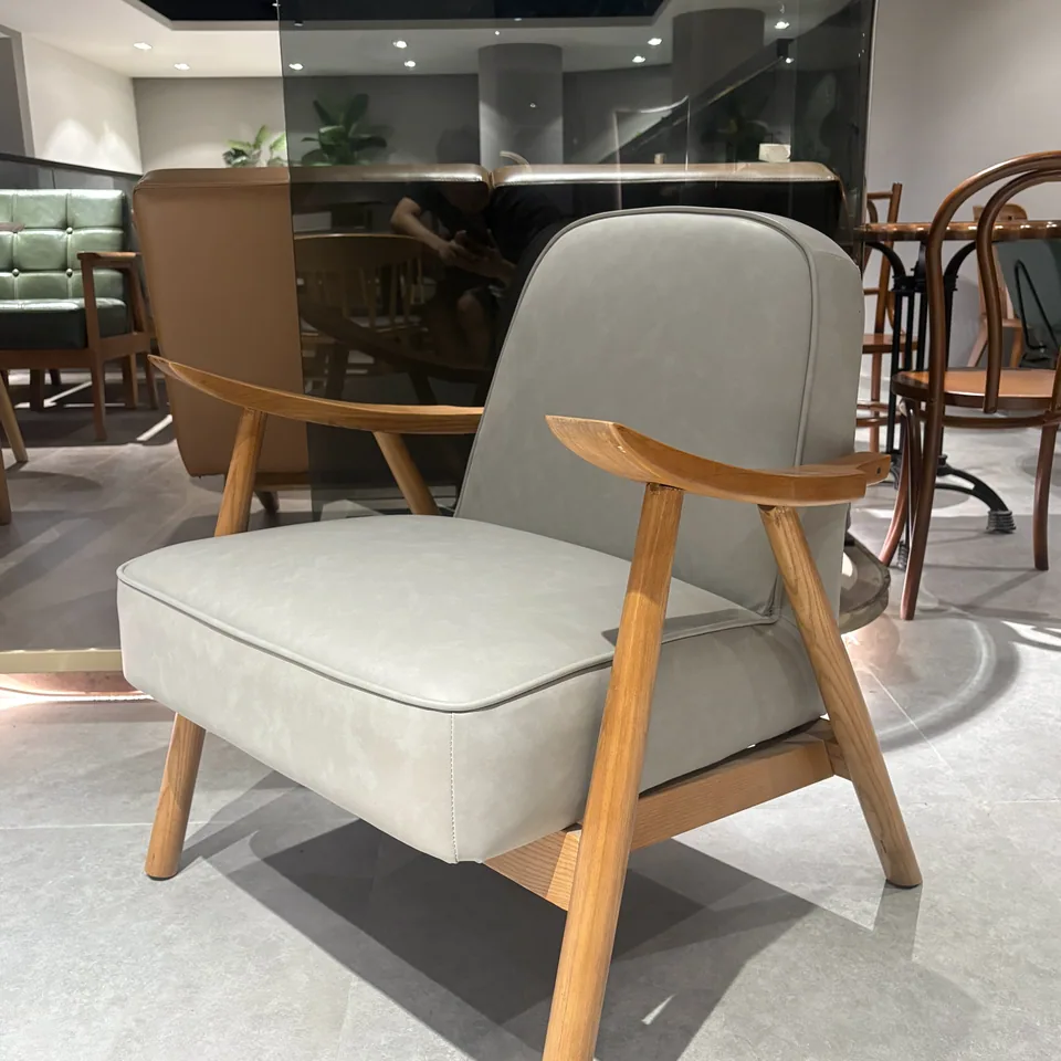 Piccolo Oak Lounge Armchair